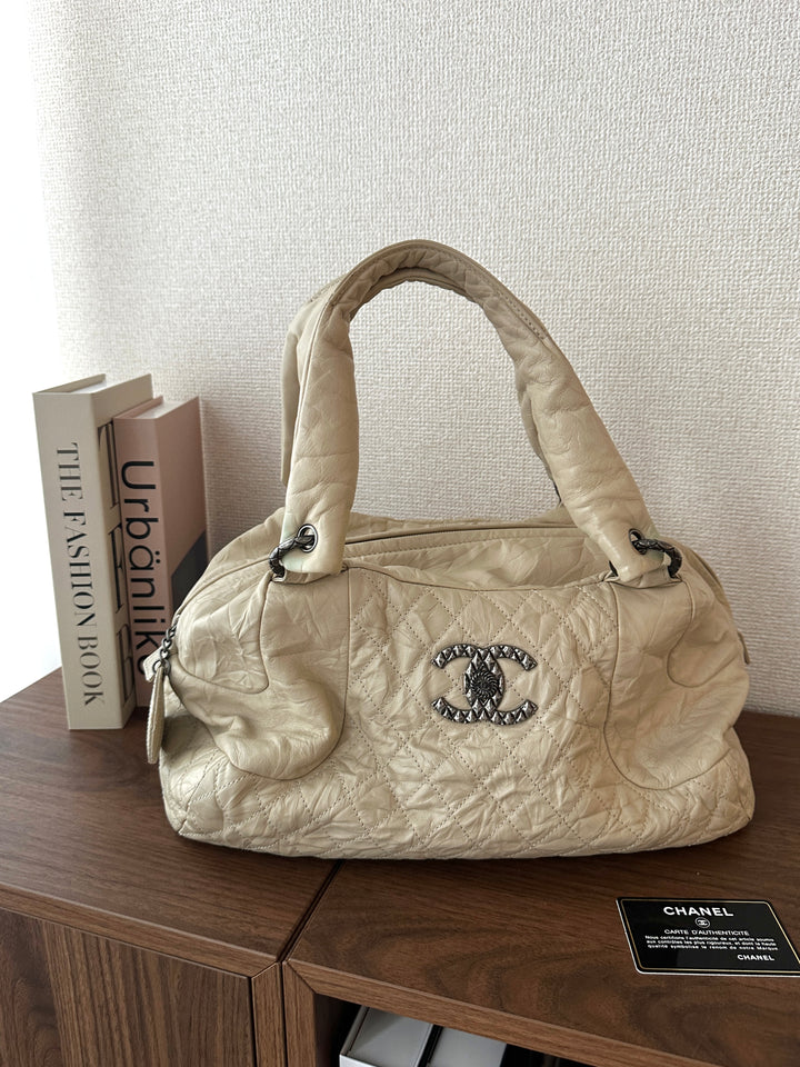 CHANEL Latte Quilted Puffy Bag – Vintage CC Charm 🤎✨