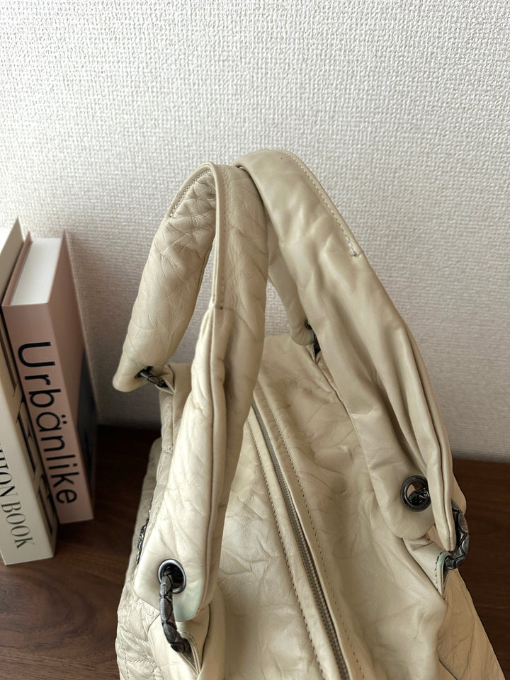 CHANEL Latte Quilted Puffy Bag – Vintage CC Charm 🤎✨