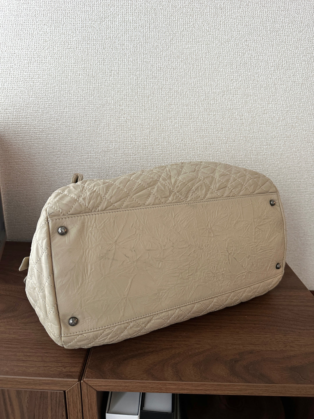 CHANEL Latte Quilted Puffy Bag – Vintage CC Charm 🤎✨
