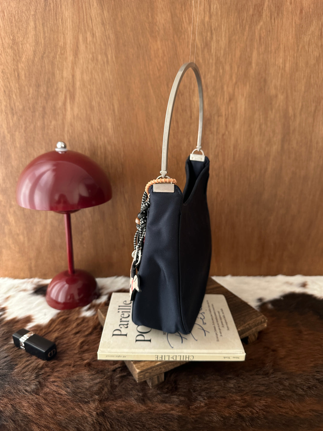 Versace Small Hobo Bag 💙🤍｜Navy Blue × Silver-Tone Handle × Compact Silhouette