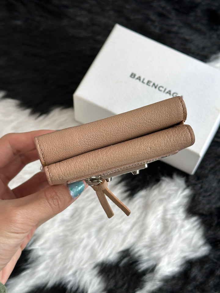 Balenciaga City Small Wallet 🤎🧡｜Compact City Design × Grained Calfskin × Box Included