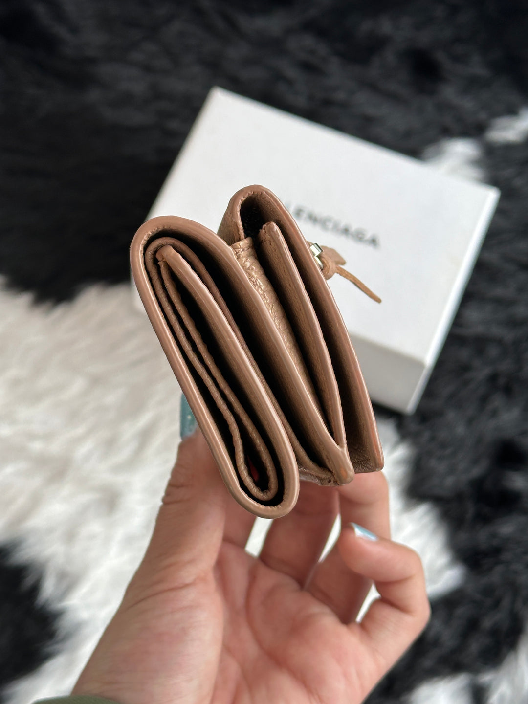 Balenciaga City Small Wallet 🤎🧡｜Compact City Design × Grained Calfskin × Box Included