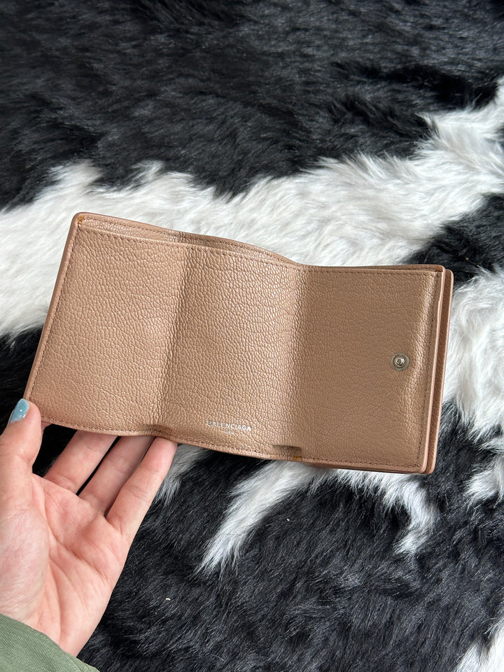 Balenciaga City Small Wallet 🤎🧡｜Compact City Design × Grained Calfskin × Box Included