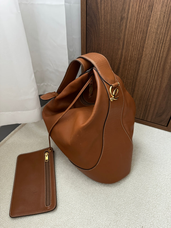 LOEWE Caramel Hobo Crossbody – With Pouch 🤎✨