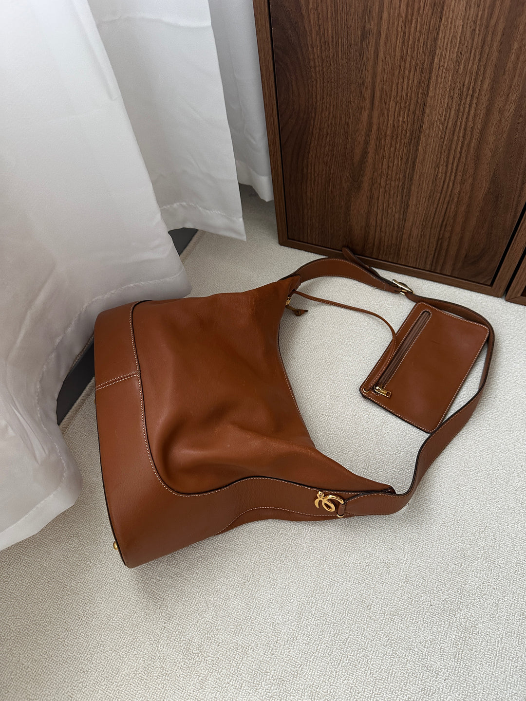 LOEWE Caramel Hobo Crossbody – With Pouch 🤎✨