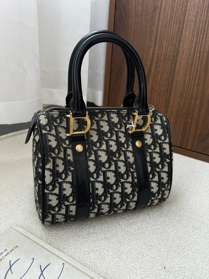 DIOR Mini Boston Bag – Oblique Monogram with Lock 🖤✨