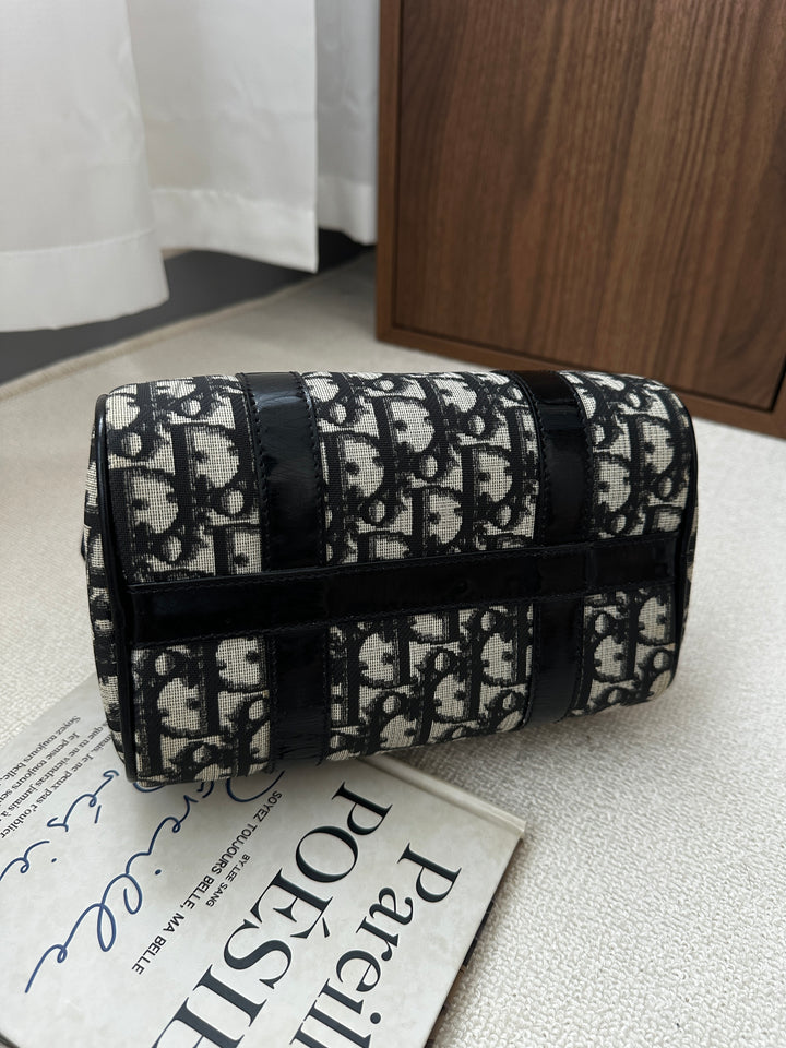 DIOR Mini Boston Bag – Oblique Monogram with Lock 🖤✨