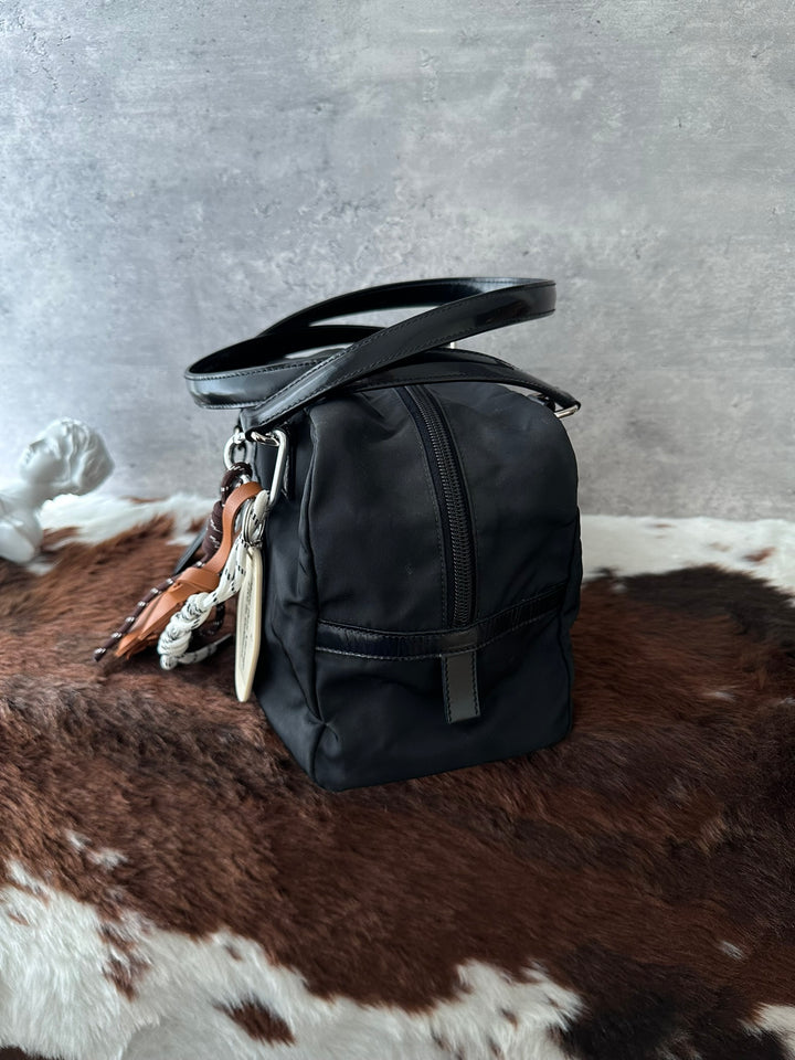 PRADA Small Boston Bag 😻🖤｜Glossy Logo Patch｜Lightweight Nylon｜Perfect Everyday Size