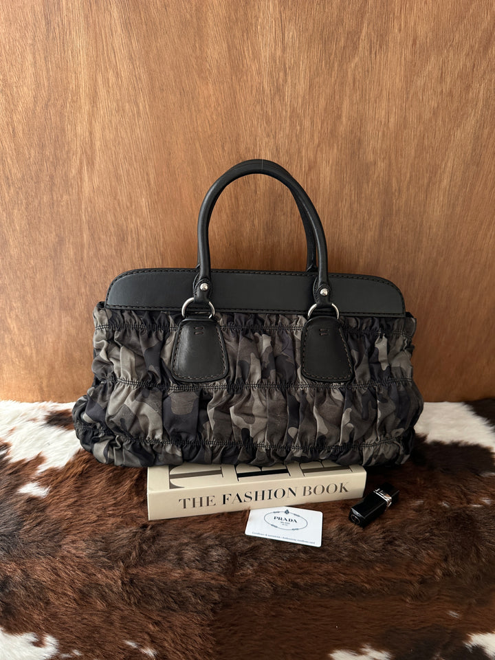 Prada Camouflage Nylon Tote Bag 🪐｜Ruched Nylon・Muted Camo Print・Laptop-Friendly Capacity