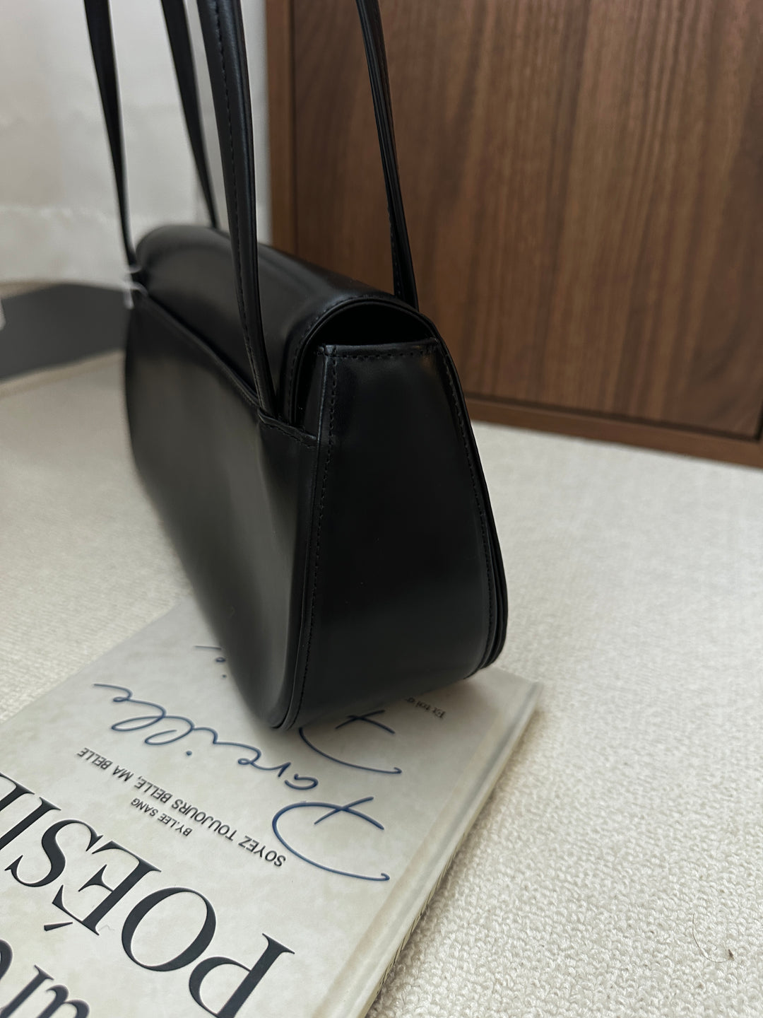 GIVENCHY So Black Hobo – Embossed Logo Box Leather 🖤✨