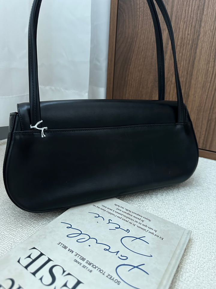 GIVENCHY So Black Hobo – Embossed Logo Box Leather 🖤✨