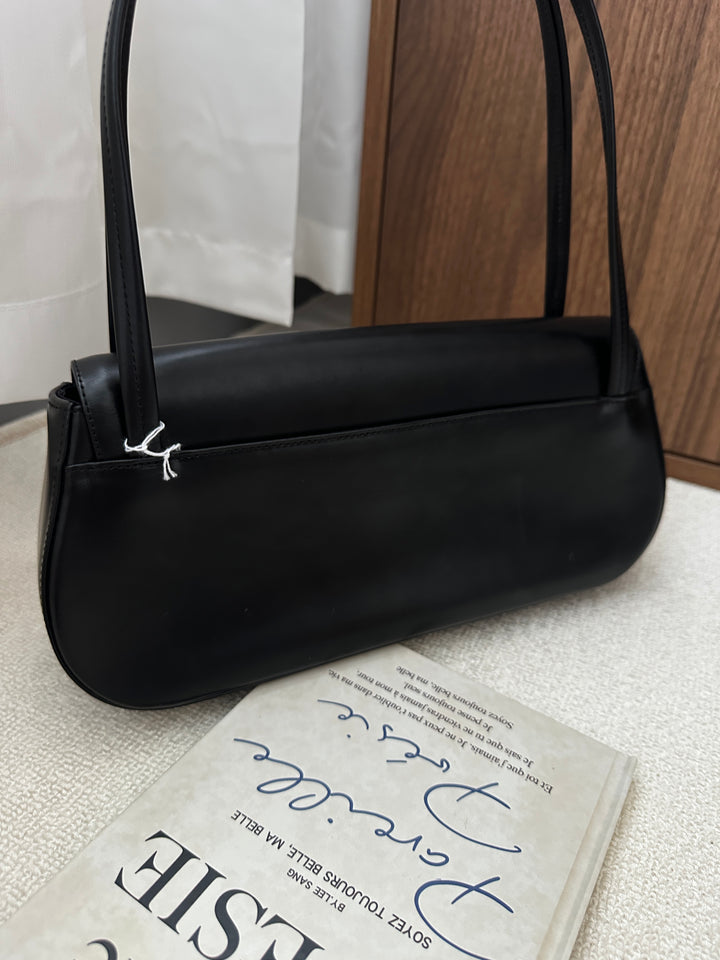 GIVENCHY So Black Hobo – Embossed Logo Box Leather 🖤✨