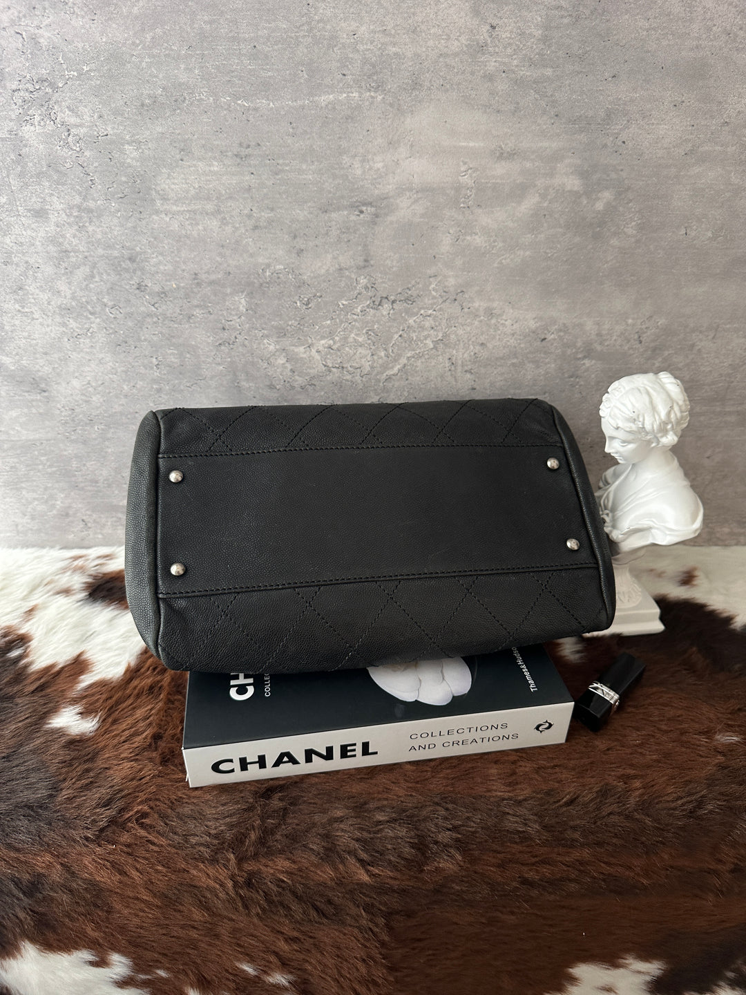Chanel Black Caviar Leather Handbag 🖤✨｜Vintage Boston Shape・Silver CC Logo・Everyday Classic