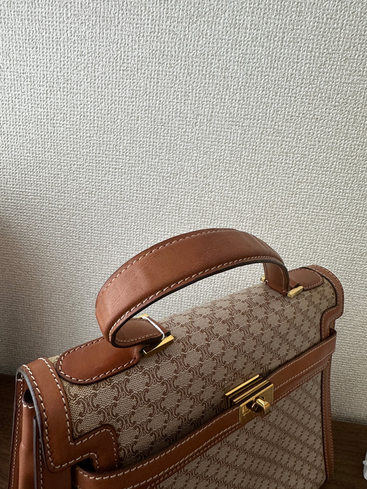 CELINE Vintage Kelly Bag – Triomphe Monogram & Leather 🤎✨