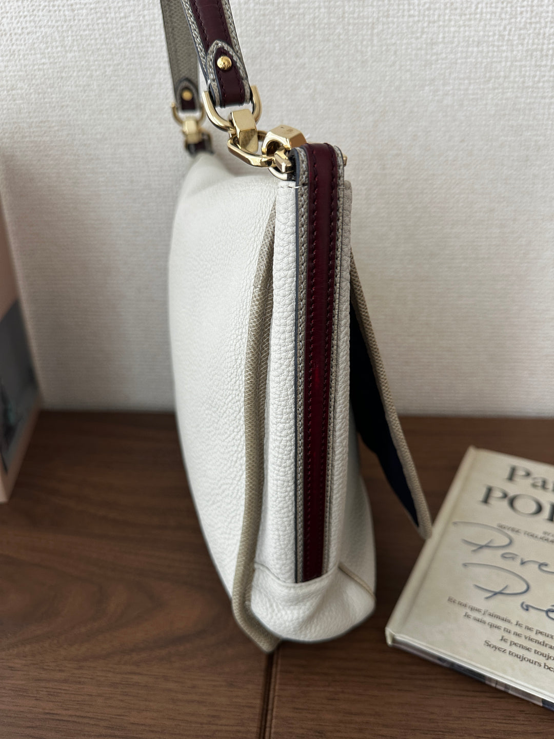 LOEWE Round Logo Hobo – Soft Calfskin Small Size 🤍✨