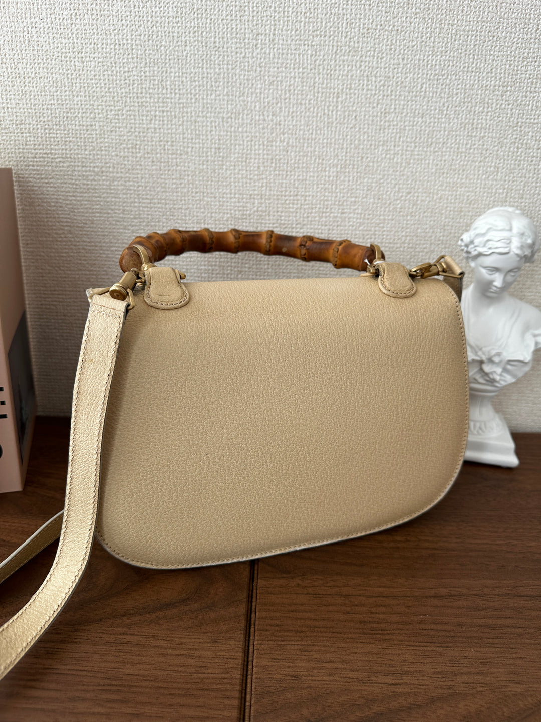 Gucci Bamboo Almond Milk Top Handle Bag 🤍✨