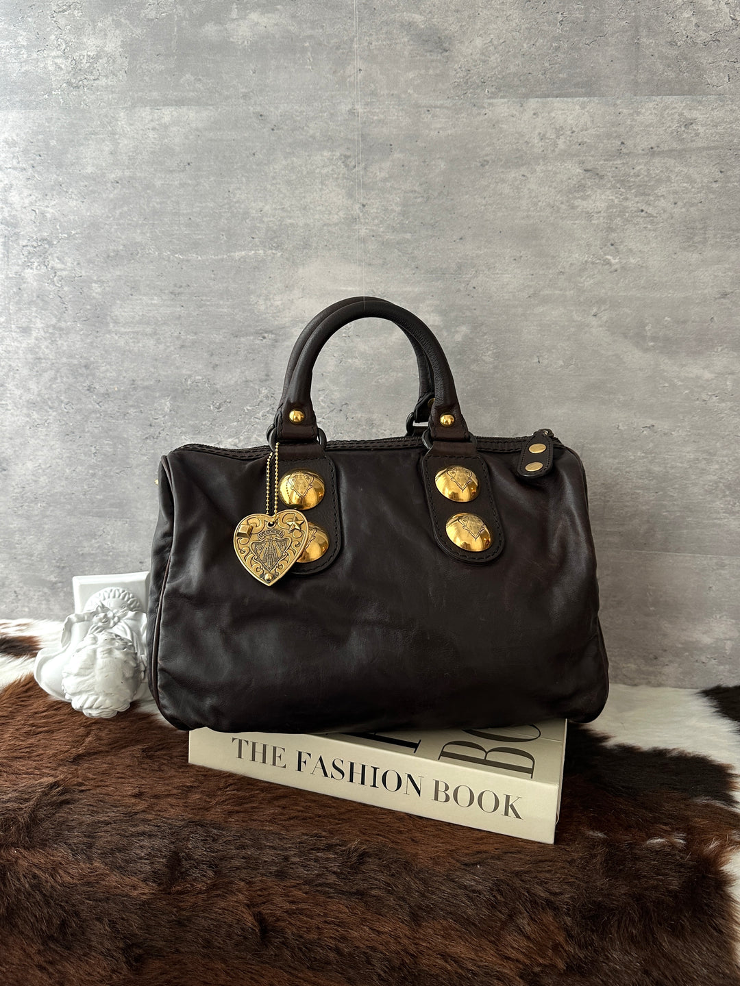 Gucci Vintage Boston Bag 🤎✨｜Dark Chocolate Leather・Gold Medallion Details・Heart Charm