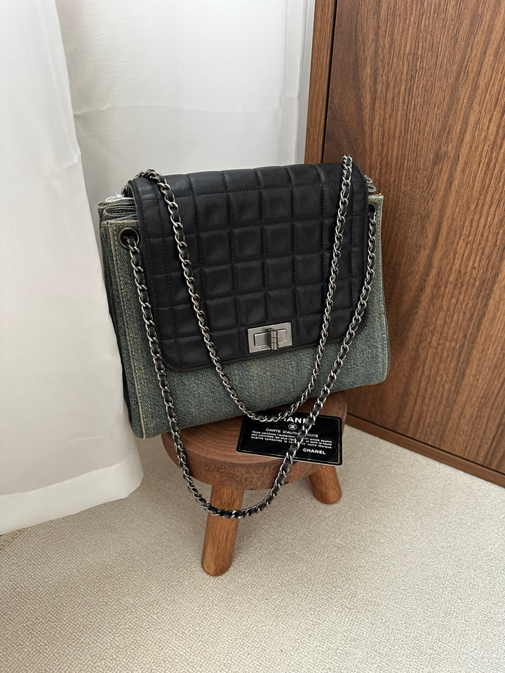 CHANEL Denim & Leather Chain Bag – Small Yuanbao Style 🖤✨
