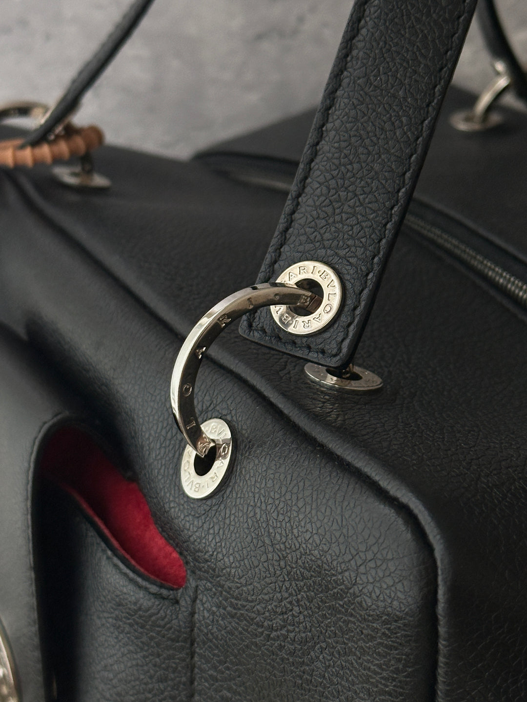 BVLGARI Boston Bag 🖤❤️｜Black Leather・Silver Hardware・Classic Everyday Bag