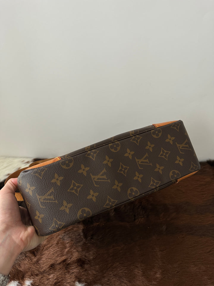 Louis Vuitton Monogram Boulogne 30 Brown Shoulder Bag 🤎｜Classic Monogram × Curved Hobo Shape × Zip-Top Practicality✨