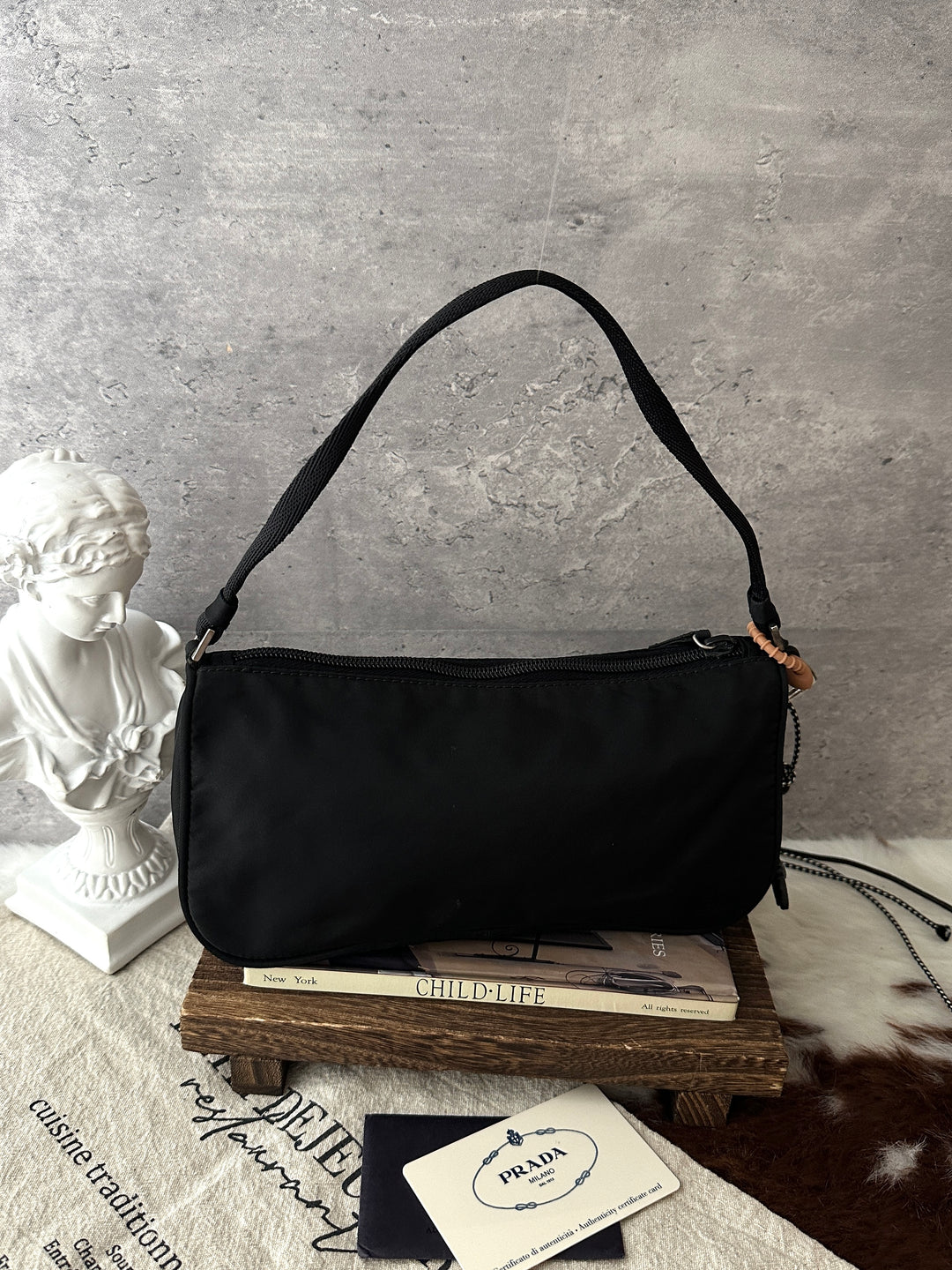 PRADA Nylon Pouch Bag ✨🖤｜Black Nylon・Triangle Logo・Minimal Shoulder Bag