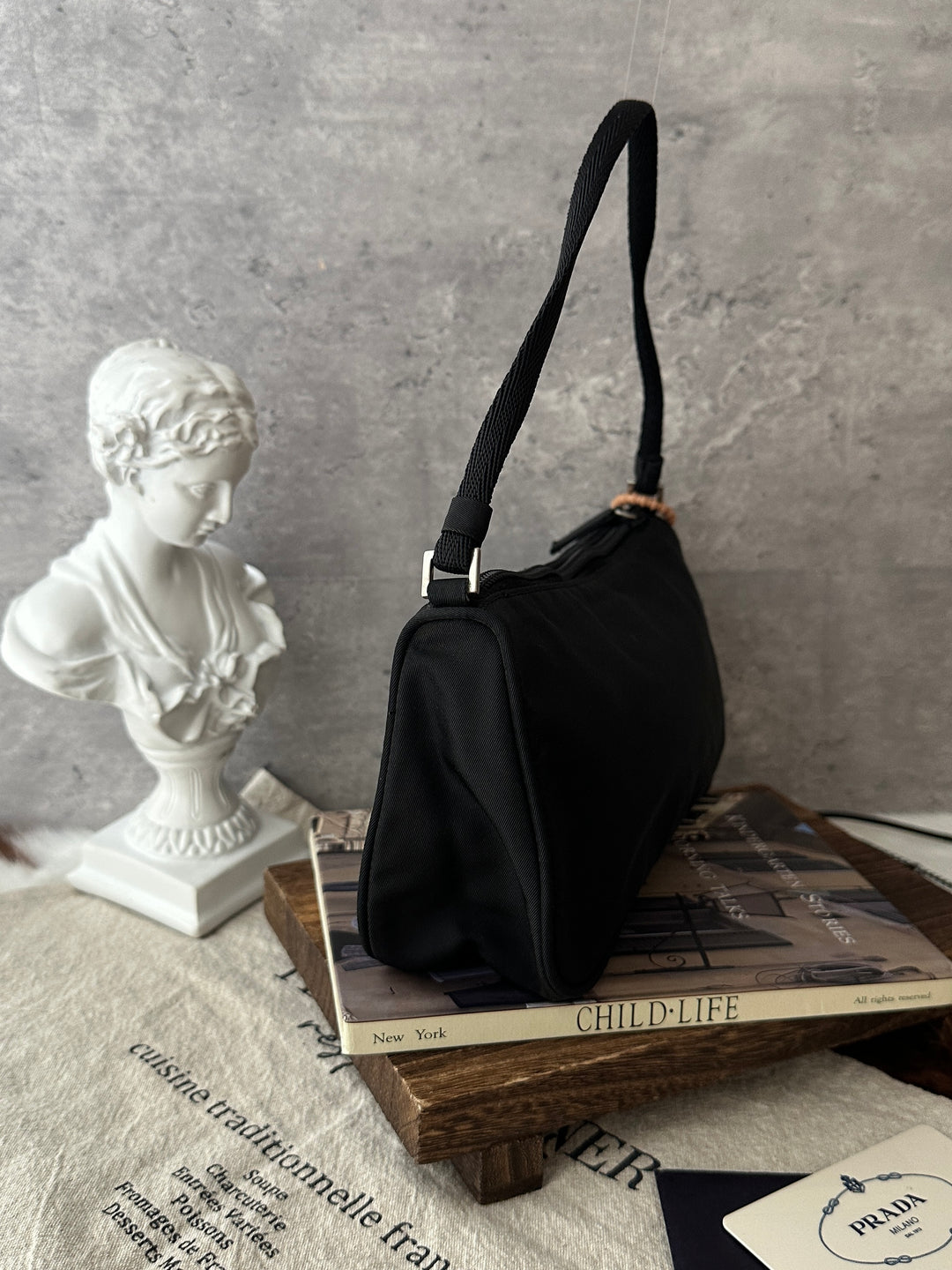 PRADA Nylon Pouch Bag ✨🖤｜Black Nylon・Triangle Logo・Minimal Shoulder Bag