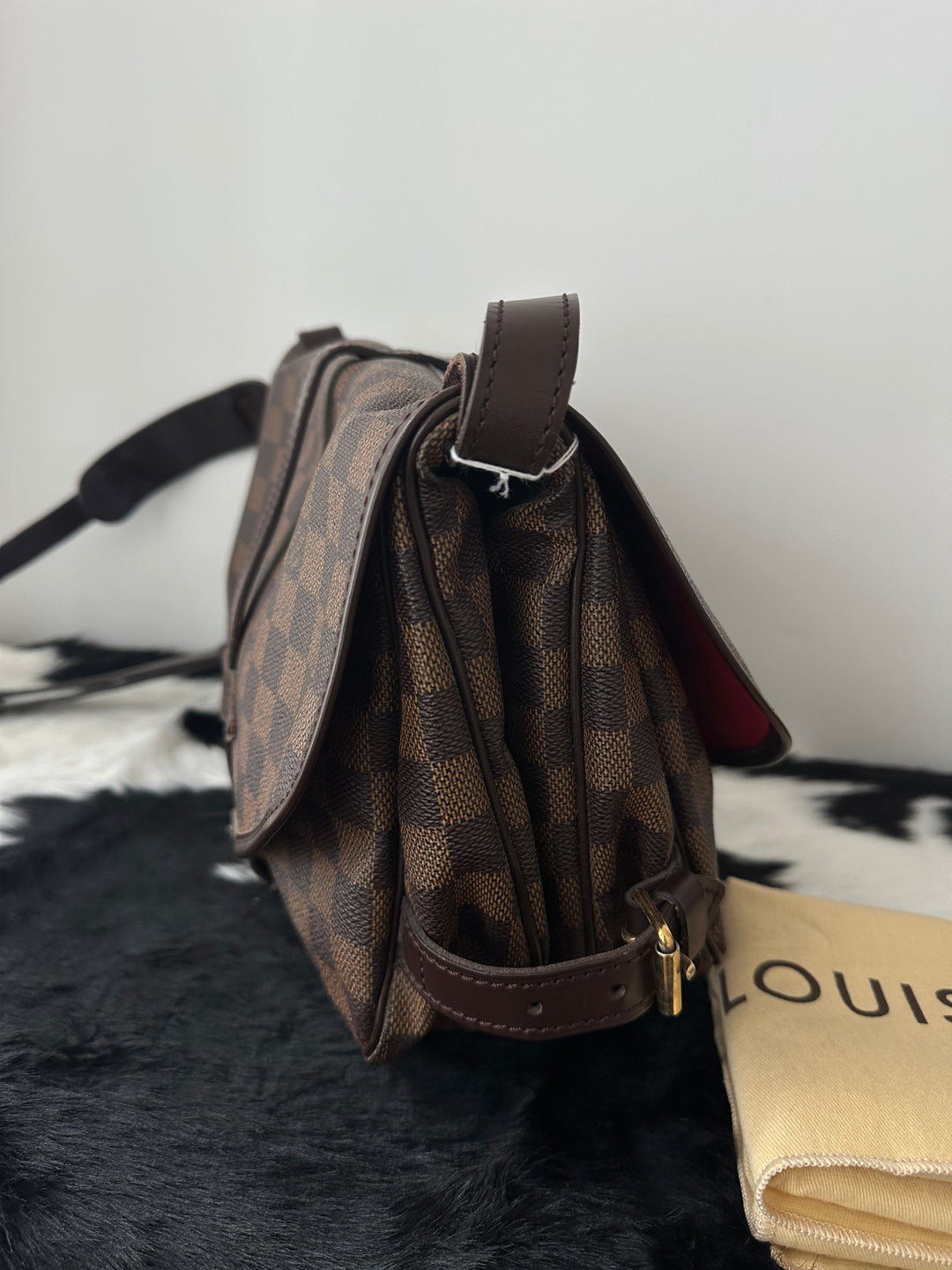 Louis Vuitton Damier Saumur 30 Brown PVC Leather 🤎｜Damier Ebene Canvas × Saddle Messenger Shape × Practical Everyday Capacity✨