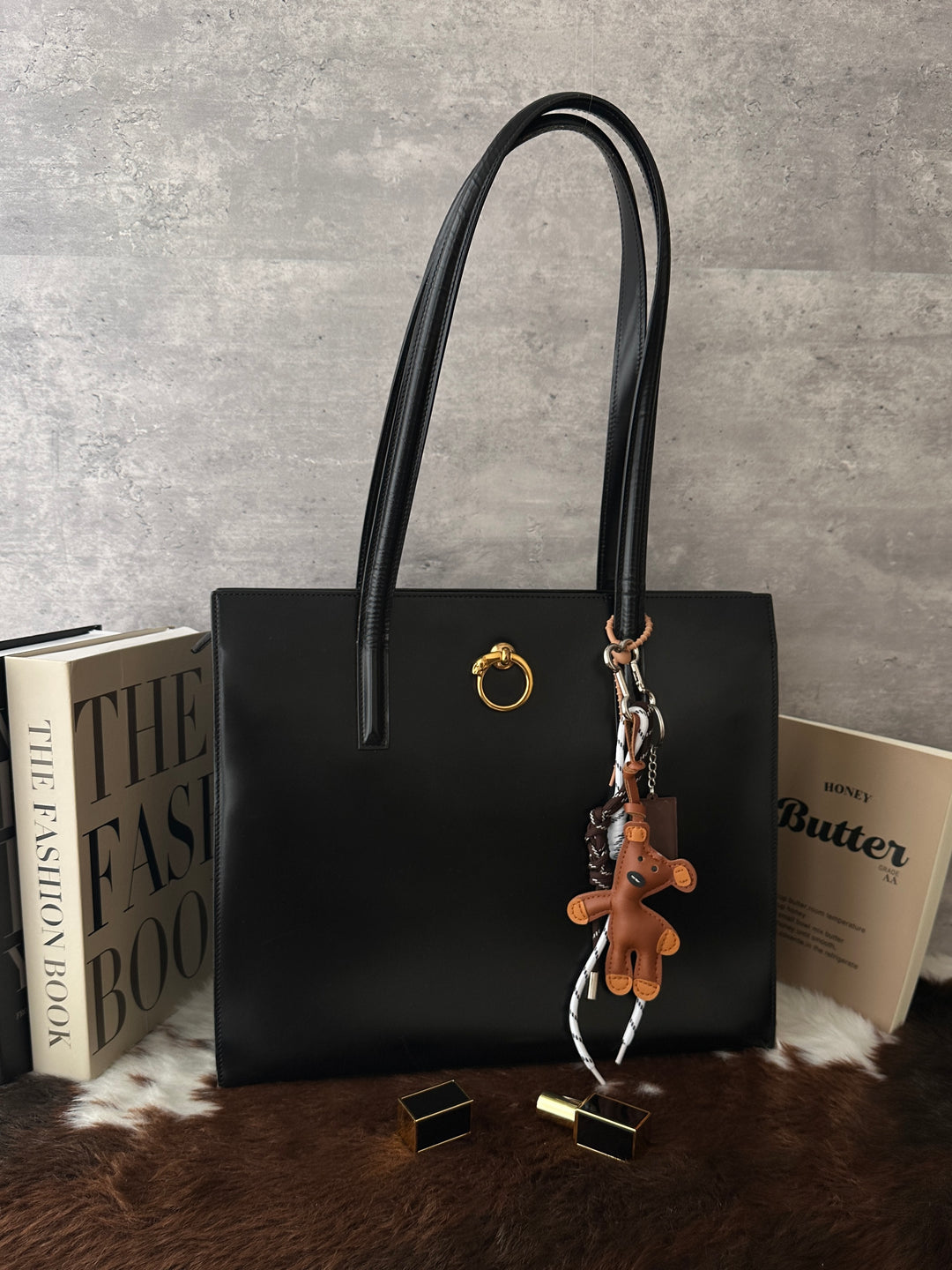 Cartier Panthère Tote 🖤✨｜Black Leather・Gold Panthère Detail・Vintage Work Tote