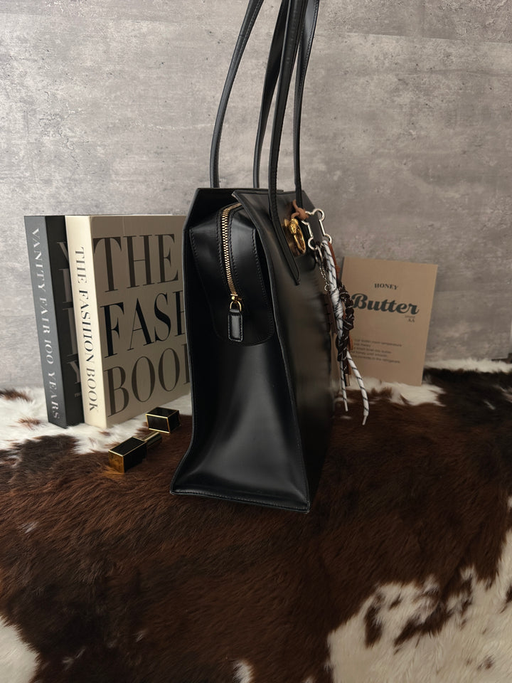 Cartier Panthère Tote 🖤✨｜Black Leather・Gold Panthère Detail・Vintage Work Tote