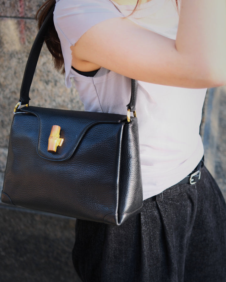 GUCCI Turnlock One-Shoulder Bag 🖤｜Black Cowhide Leather × Bamboo Turnlock × Structured Vintage Shape✨