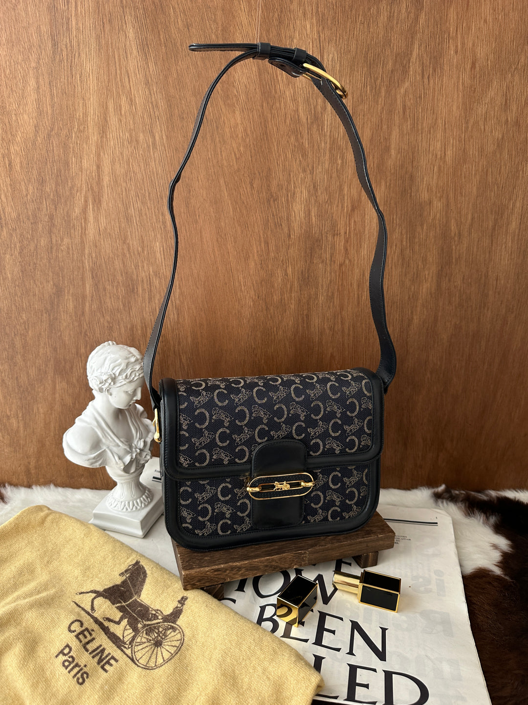 CELINE Vintage Macadam Carriage Buckle Shoulder Bag 💙✨