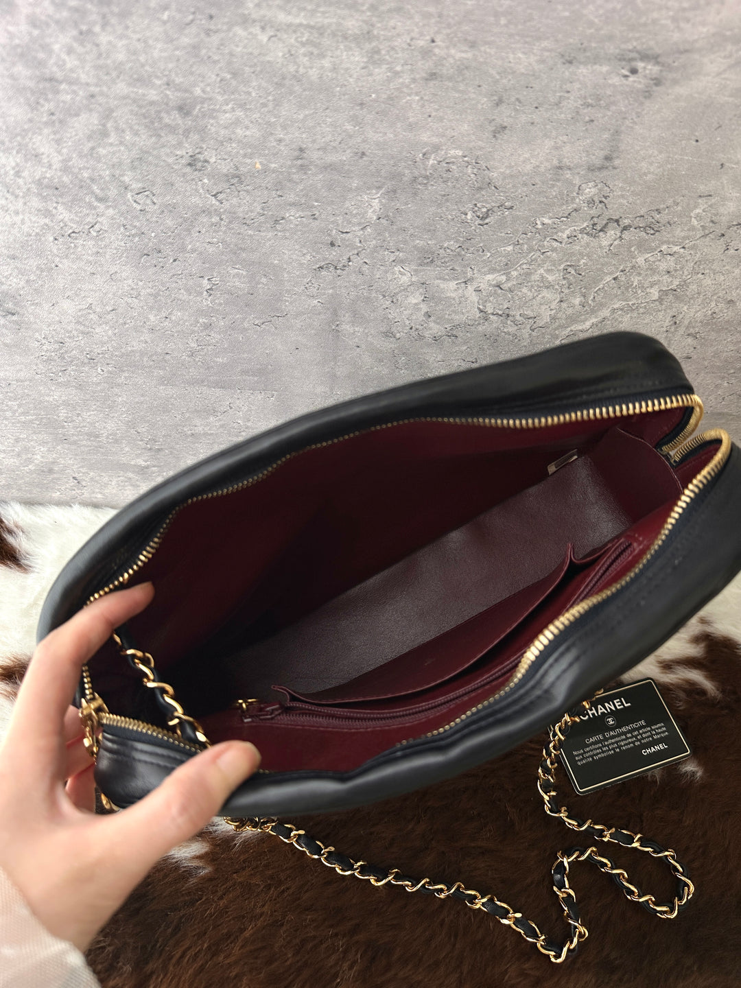 CHANEL Vintage V-Stitch Chain Tote 🖤✨