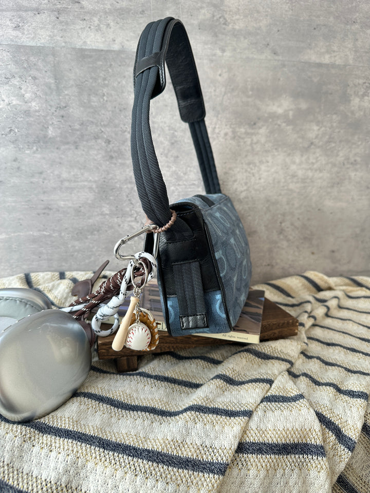 Ferragamo Monogram Baguette Hobo Shoulder Bag 💙🖤｜Blue Monogram × Gancini Buckle × Easy Daily Style