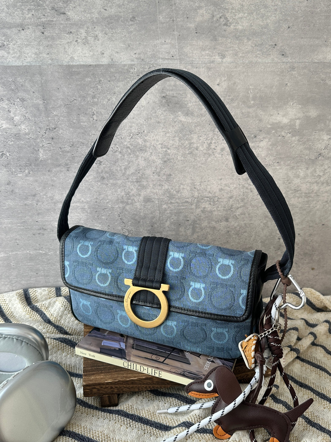 Ferragamo Monogram Baguette Hobo Shoulder Bag 💙🖤｜Blue Monogram × Gancini Buckle × Easy Daily Style