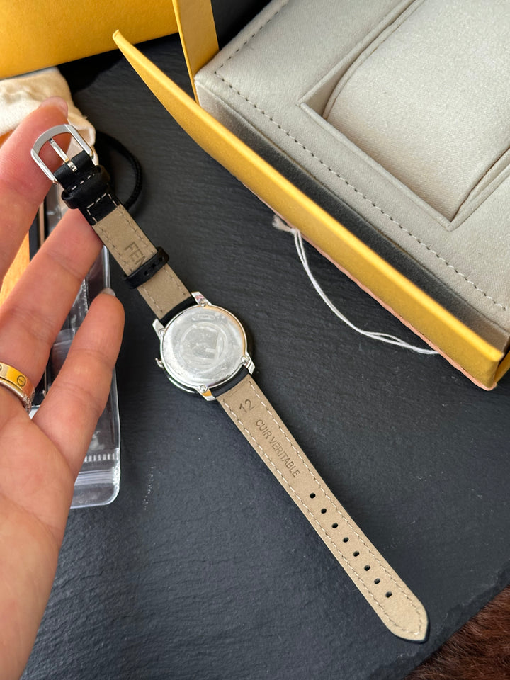 FENDI F Logo Watch ✨Minimal Dial × Iconic Logo × Full Set