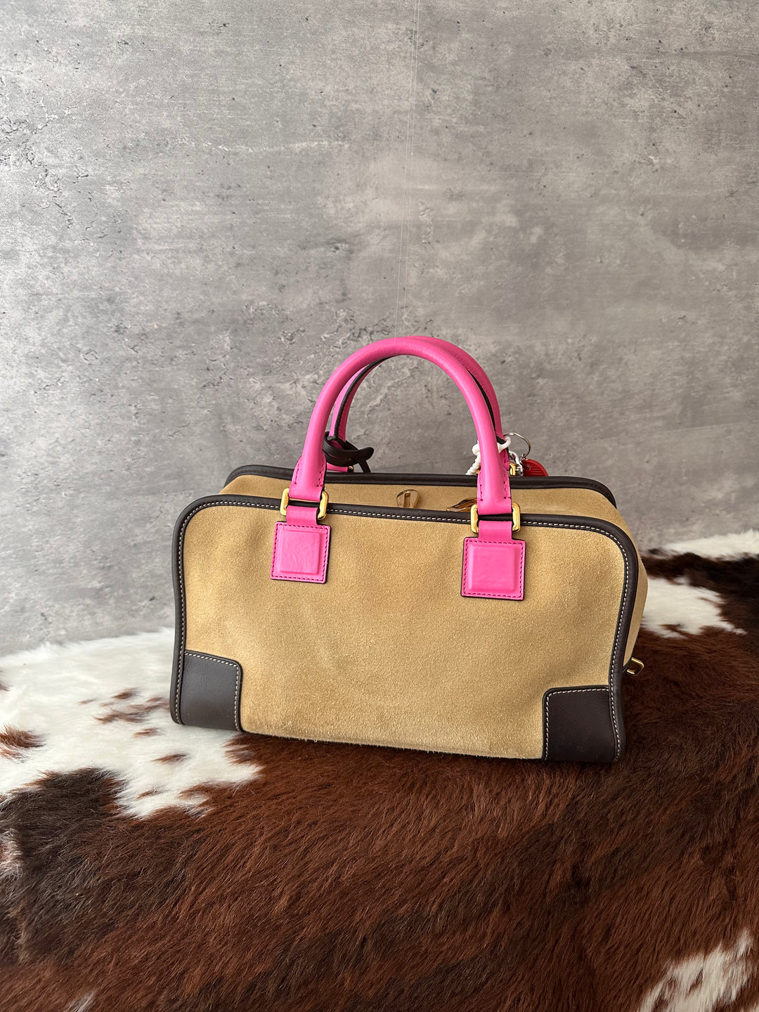 Loewe Amazona 28 Limited Teddy Bear 🤎🧸🎀｜Suede & Leather Colorblock × Pink Handles × Key & Lock
