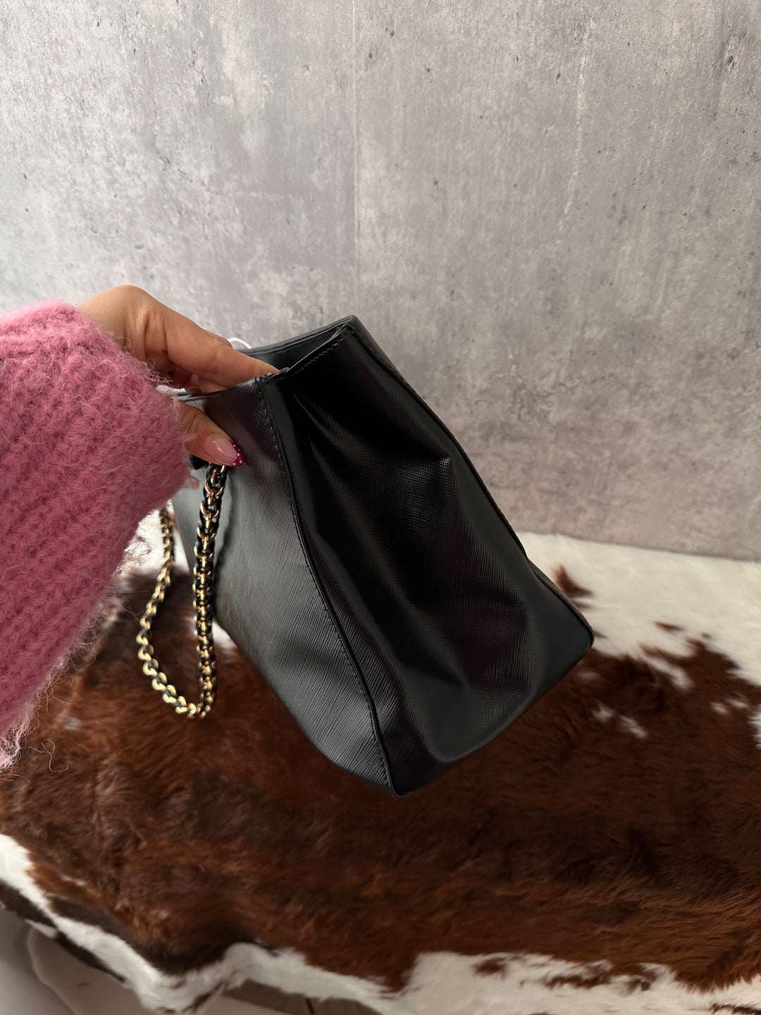 Ferragamo Chain Tote Bag ✨