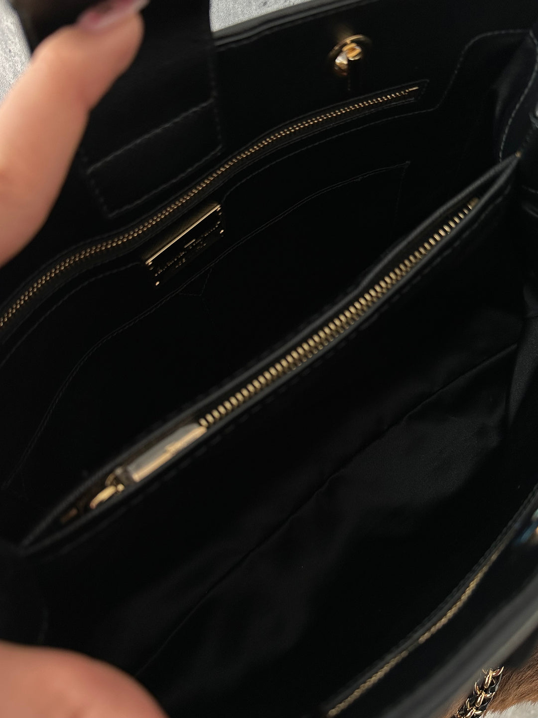 Ferragamo Chain Tote Bag ✨