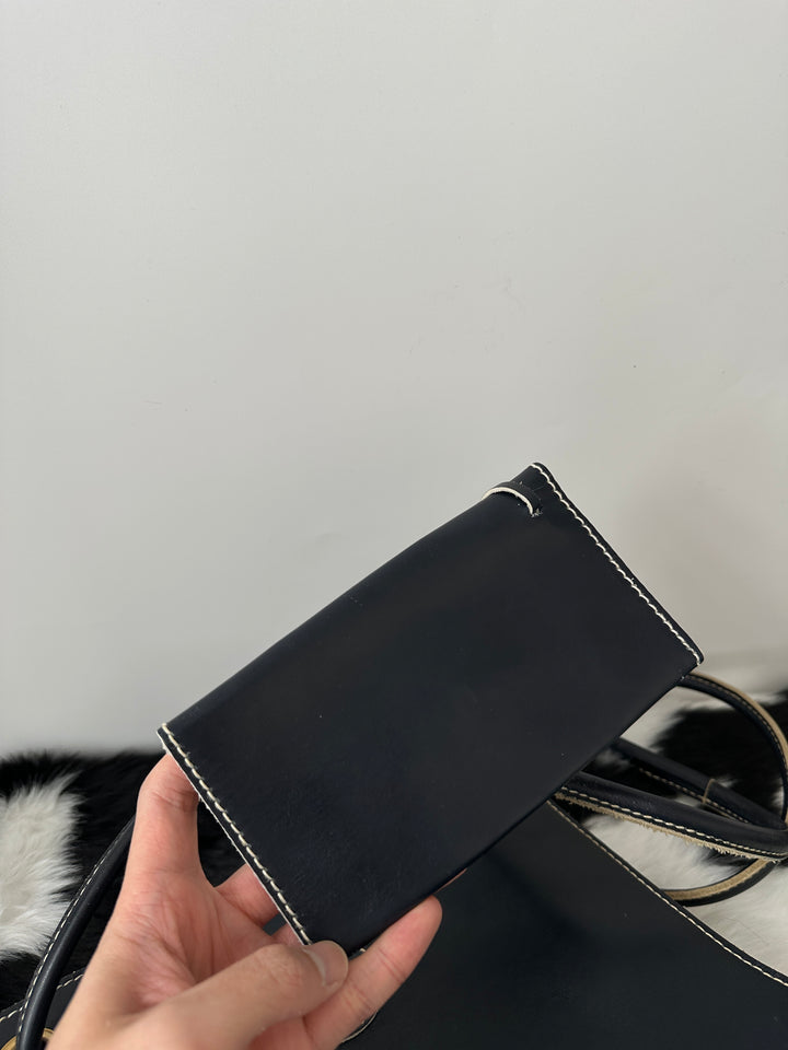 Fendi “Vintage Black Shoulder Bag + Mini Pouch Set” 💙 | Slim, Chic & Perfect for Daily Use