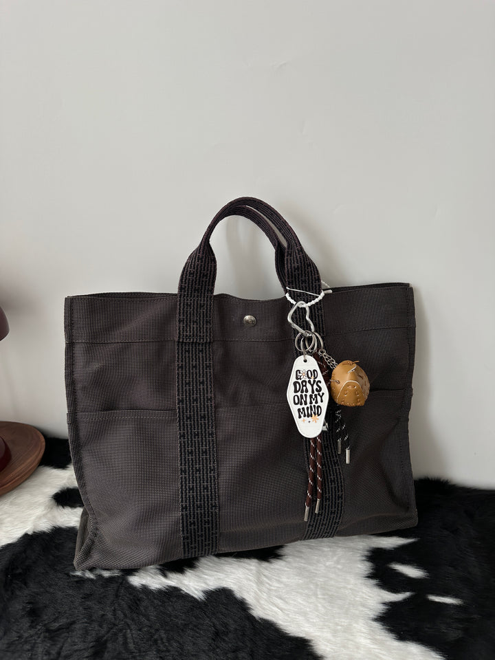 Hermes “Classic Herline Tote” 🩶 | Minimal, Practical & Everyday-Ready