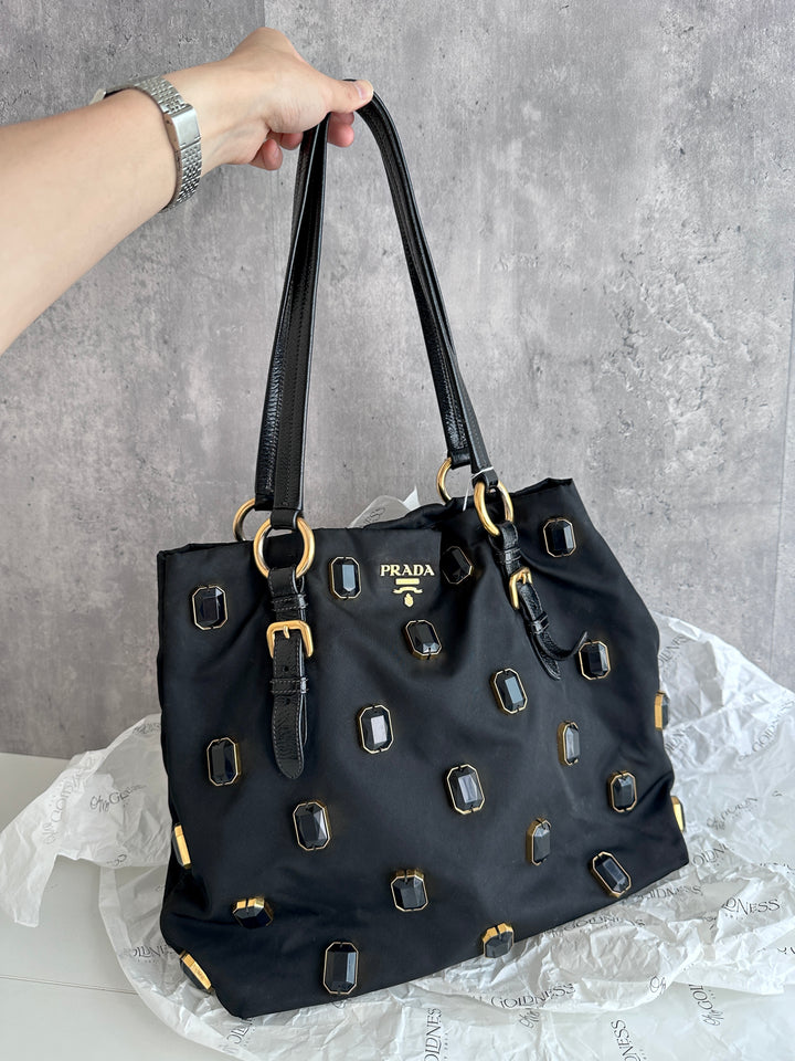PRADA Black Gemstone Tote – Allover Sparkle × Glazed Leather Handles 🖤
