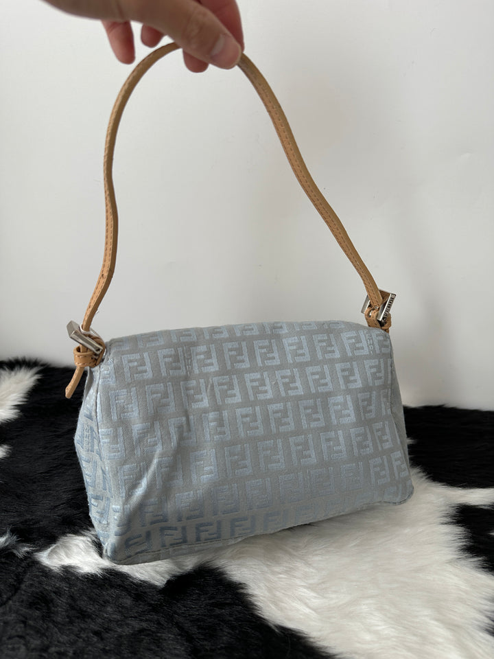 Fendi “Mini Baguette Soft Puff” 🩵｜Rare Mini Size & Adorably Collectible