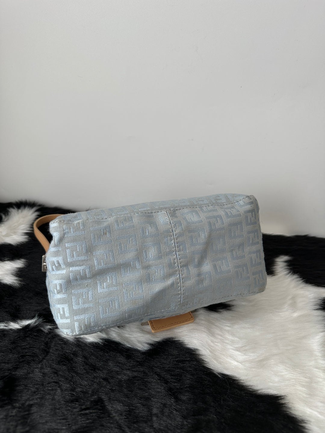 Fendi “Mini Baguette Soft Puff” 🩵｜Rare Mini Size & Adorably Collectible