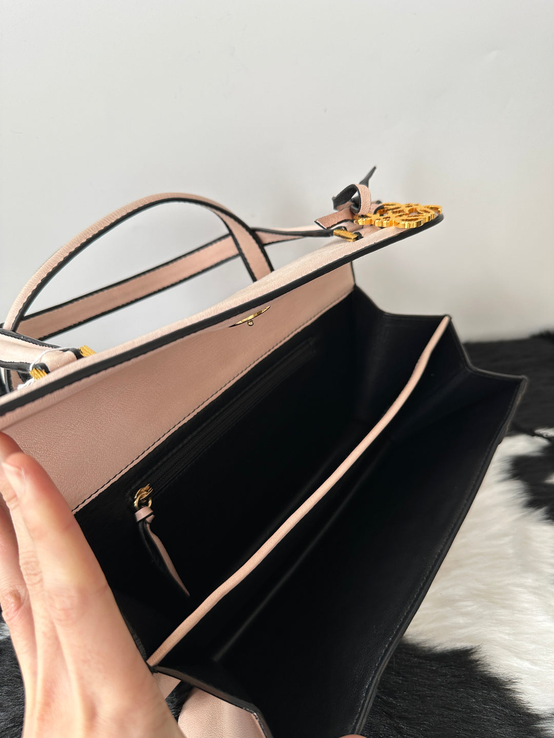 Loewe “Suede Contrast Tote” 🤎✨ | Soft Velvety Texture with Timeless Structure