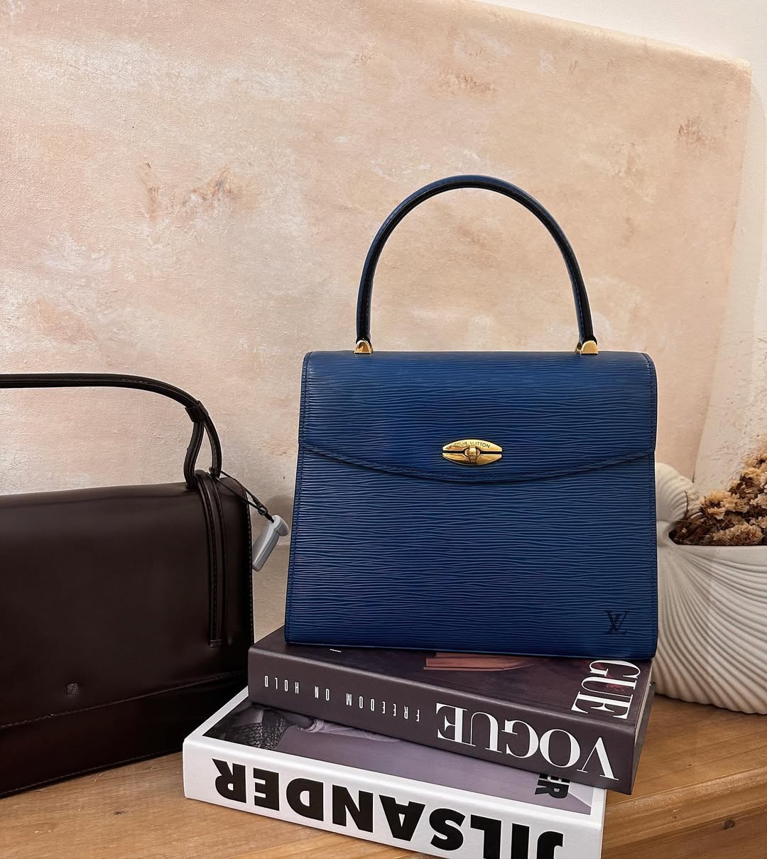 LOUIS VUITTON Blue Epi Kelly|Rare Structured Top Handle Bag in