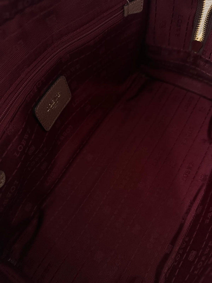 Loewe Amazona 💕 | Timeless Craftsmanship, Effortless Warmth