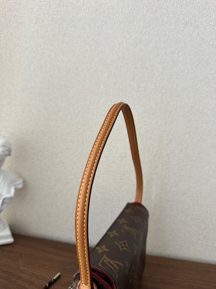 Louis Vuitton Omotesando Pochette 👜 | The Exclusive Tokyo Classic