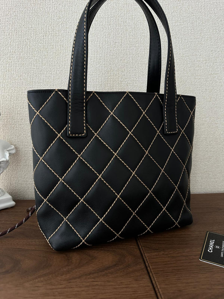 Chanel Vivian Tote 🖤 | Vintage Charm Meets Modern Utility