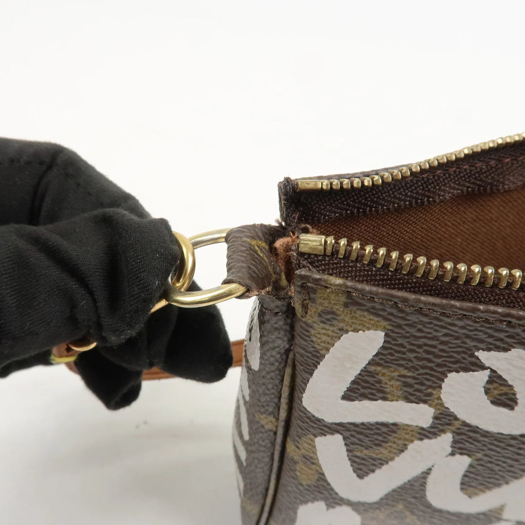 Louis Vuitton Monogram Graffiti Pochette Accessoires M92192
