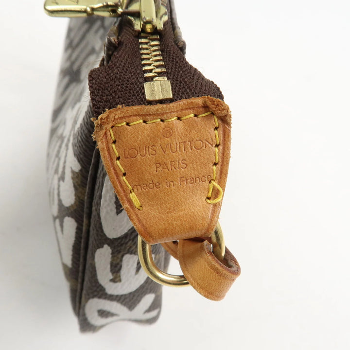 Louis Vuitton Monogram Graffiti Pochette Accessoires M92192